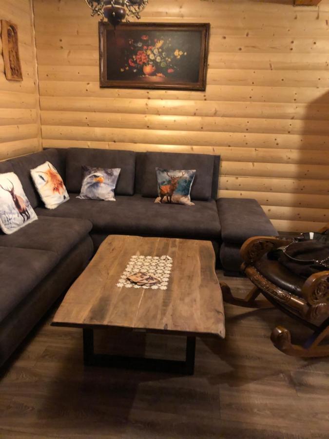 Chatka Katka Liptovský Mikuláš Buitenkant foto