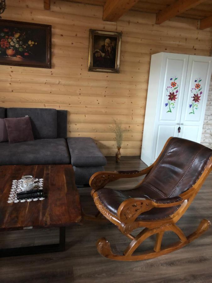 Chatka Katka Liptovský Mikuláš Buitenkant foto